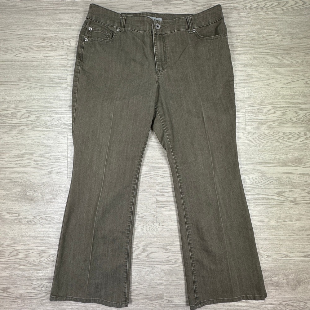 Chico's Women's Jeans Platinum Denim Bootcut Brown Size 2.5 Short Stretch Cotton